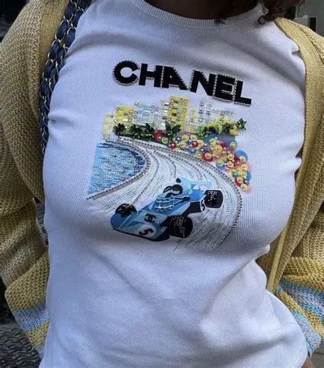 tee shirt chanel formule 1 prix|chanel's t-shirts.